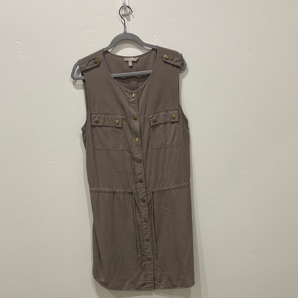 Banana Republic Brown Sleeveless Top with Gold Button